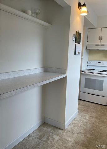 4342 Forest De Ville Drive H, St Louis, MO 63129
