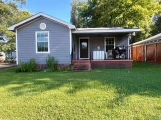 210 E Birdsong St, Longview, TX 75602