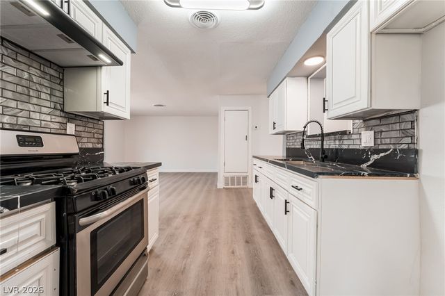3903 Sequoia Avenue, Las Vegas, NV 89110