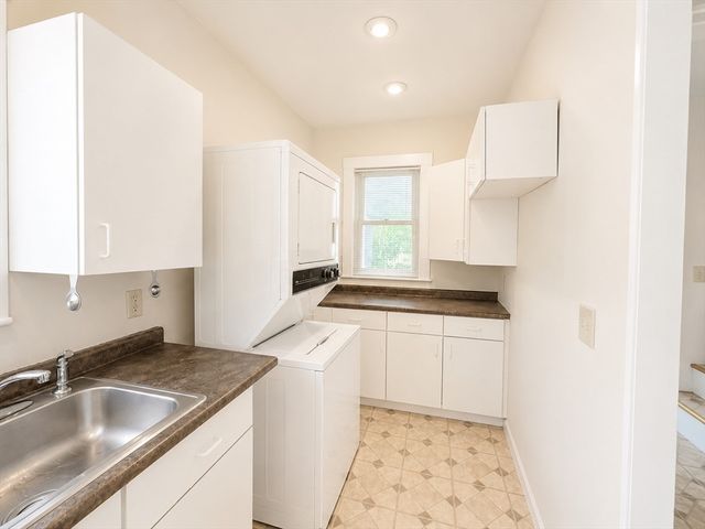 26 Amaranth Ave 26, Medford, MA 02155