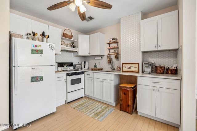 52 Pitman Avenue 3I, Ocean Grove, NJ 07756