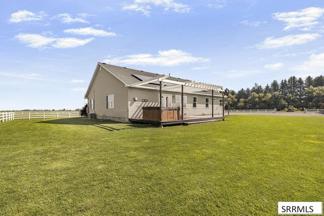 2140 E 200 N, St Anthony, ID 83445