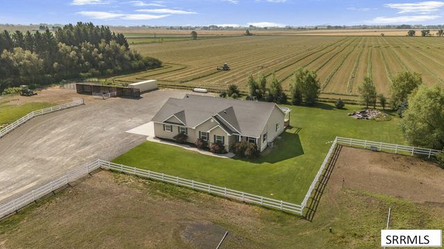 2140 E 200 N, St Anthony, ID 83445