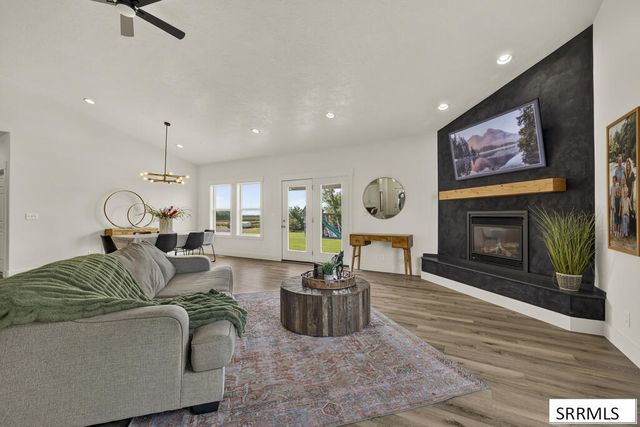 2140 E 200 N, St Anthony, ID 83445