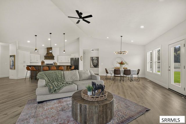 2140 E 200 N, St Anthony, ID 83445