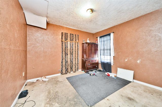 8470 Wier Drive, Houston, TX 77017