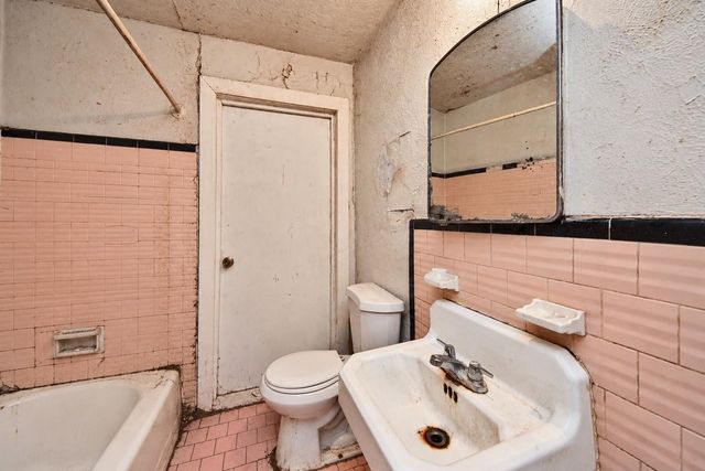8470 Wier Drive, Houston, TX 77017