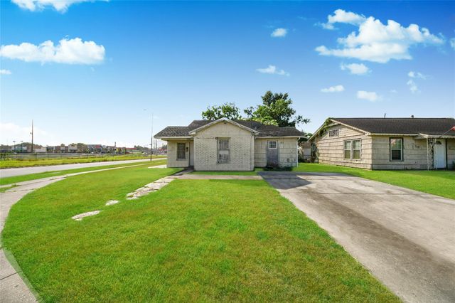 8470 Wier Drive, Houston, TX 77017