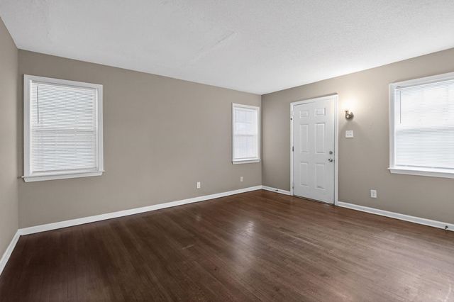 3487 OVERTON CROSSING ST, Memphis, TN 38127