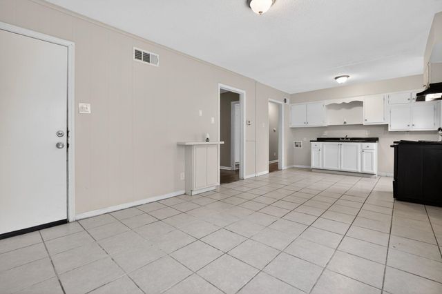 3487 OVERTON CROSSING ST, Memphis, TN 38127