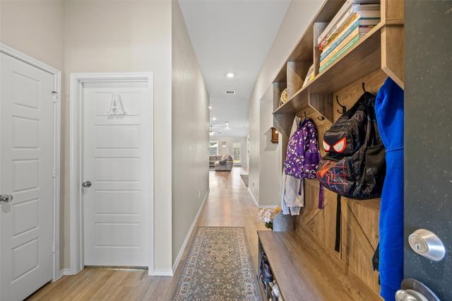 334 Linedale Avenue, Magnolia, TX 77354