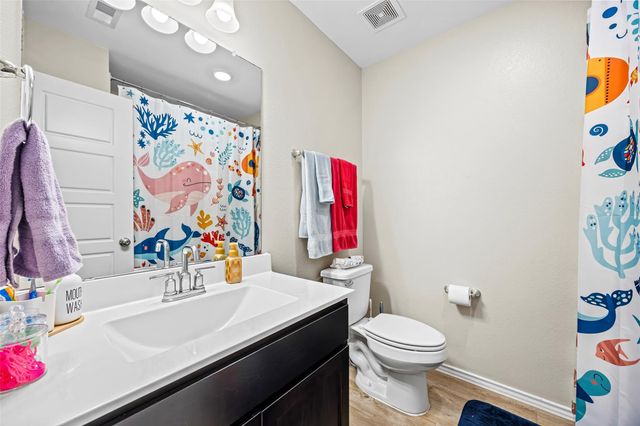 334 Linedale Avenue, Magnolia, TX 77354