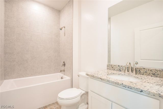 3008 SE 1st AVE, Cape Coral, FL 33904