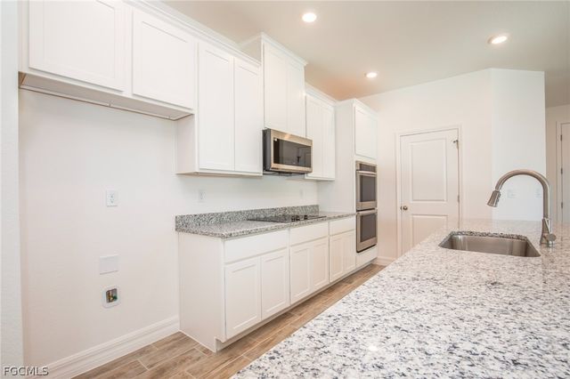 3008 SE 1st AVE, Cape Coral, FL 33904