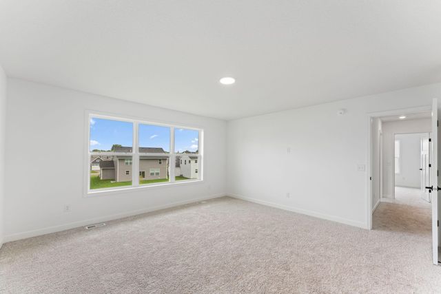 7540 Lower 42nd Street N, Oakdale, MN 55128