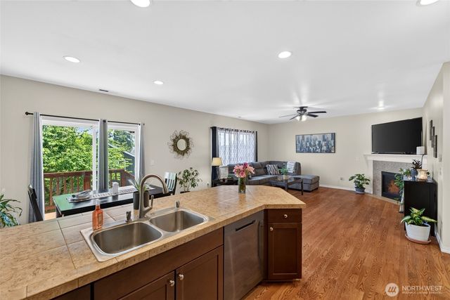 20109 19th Avenue E, Spanaway, WA 98387