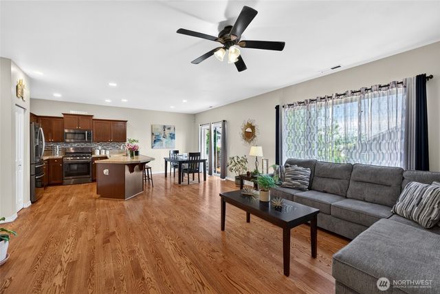 20109 19th Avenue E, Spanaway, WA 98387