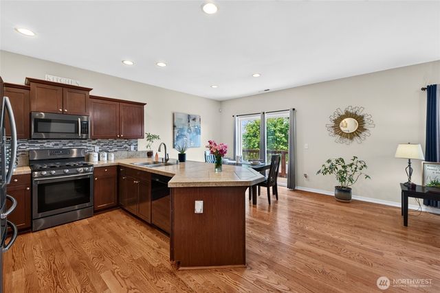 20109 19th Avenue E, Spanaway, WA 98387