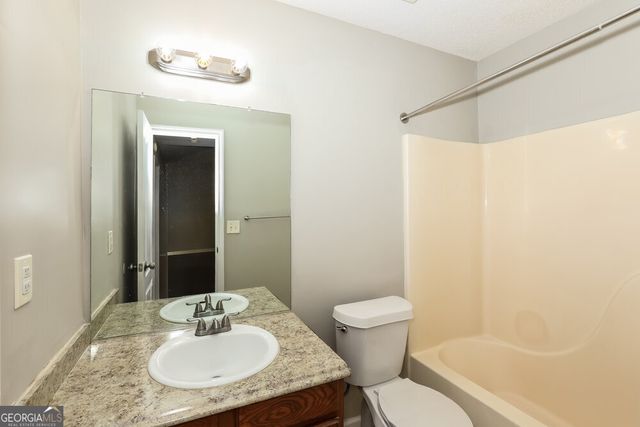 306 Breezy Hill Walk, Stockbridge, GA 30281