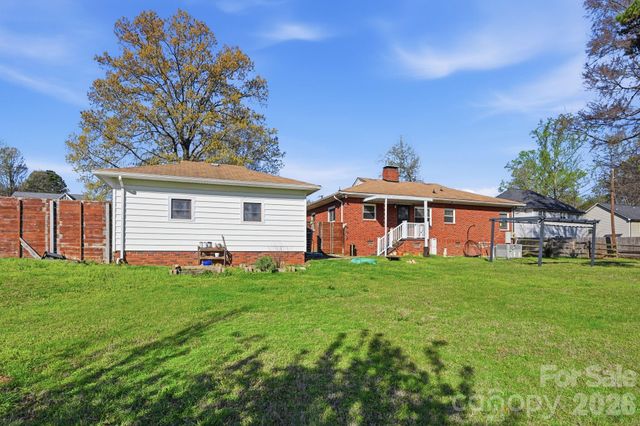 555 Peigler Street NW, Concord, NC 28027