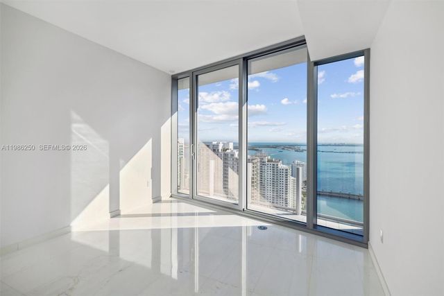 300 Biscayne Boulevard Way 3805W, Miami, FL 33131
