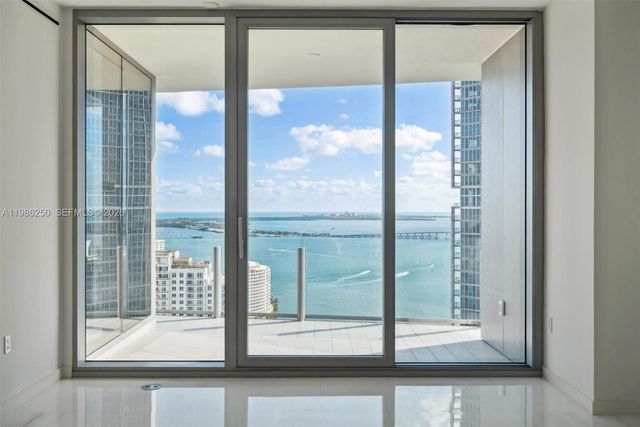 300 Biscayne Boulevard Way 3805W, Miami, FL 33131