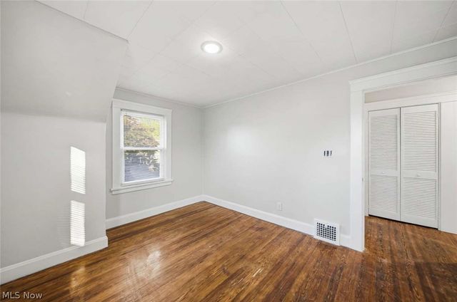 1524 E 221st Street, Euclid, OH 44117