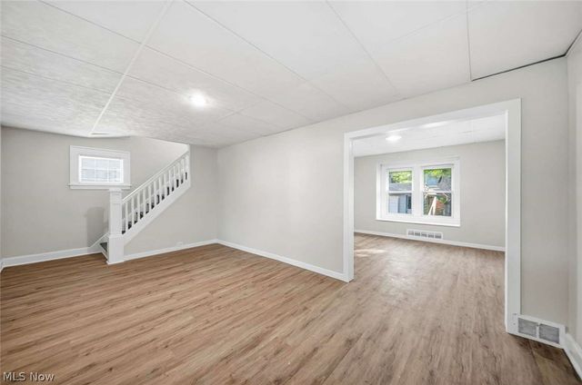 1524 E 221st Street, Euclid, OH 44117
