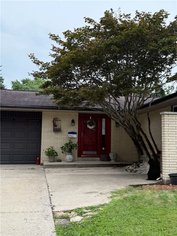 420 Bowman Avenue, Tipp City, OH 45371
