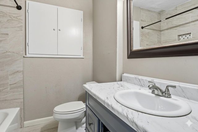 6226 Antha Street, Houston, TX 77016