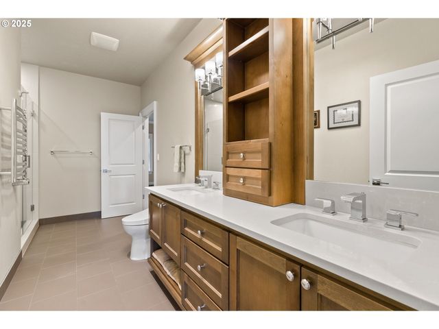 13710 KNAUS Rd, Lake Oswego, OR 97034