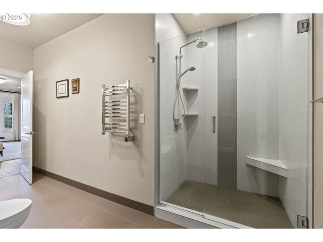 13710 KNAUS Rd, Lake Oswego, OR 97034