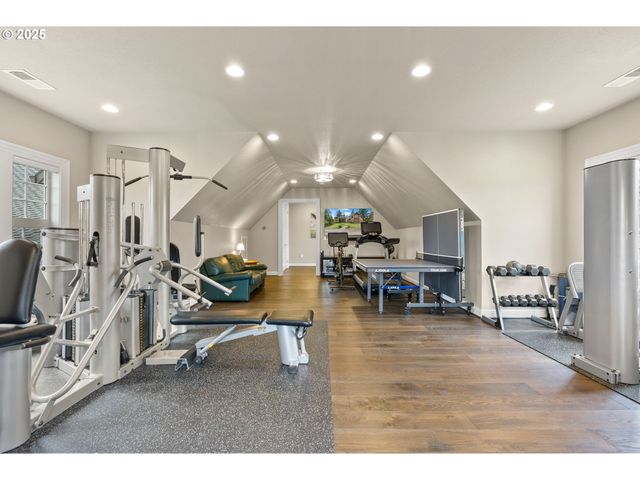 13710 KNAUS Rd, Lake Oswego, OR 97034