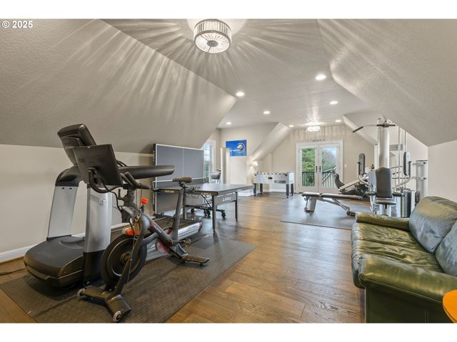 13710 KNAUS Rd, Lake Oswego, OR 97034