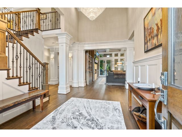 13710 KNAUS Rd, Lake Oswego, OR 97034