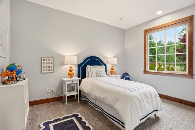 16919 N South Bank Rd, Nine Mile Falls, WA 99026