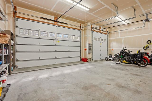 16919 N South Bank Rd, Nine Mile Falls, WA 99026