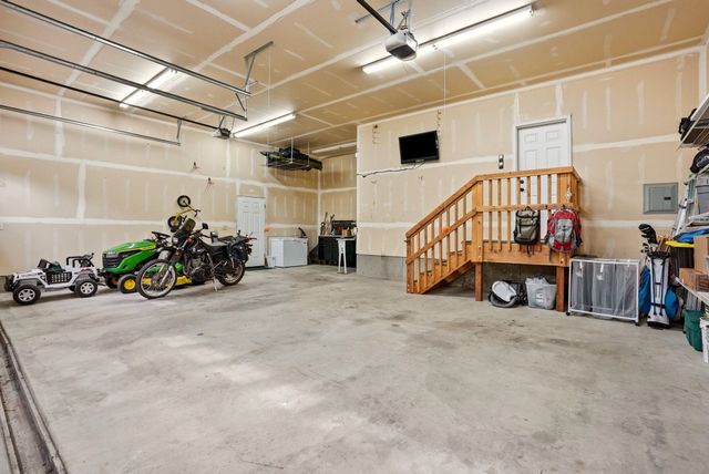 16919 N South Bank Rd, Nine Mile Falls, WA 99026