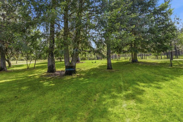 16919 N South Bank Rd, Nine Mile Falls, WA 99026