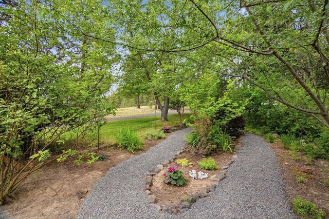 16919 N South Bank Rd, Nine Mile Falls, WA 99026