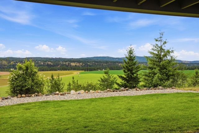 16919 N South Bank Rd, Nine Mile Falls, WA 99026