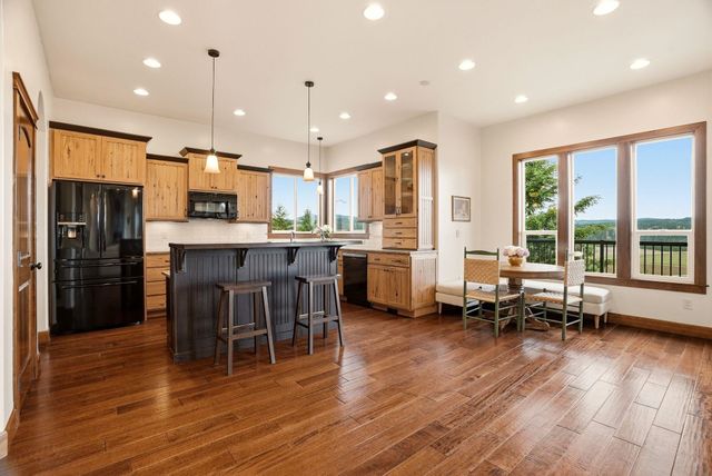 16919 N South Bank Rd, Nine Mile Falls, WA 99026