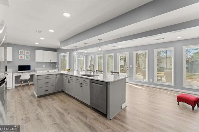 2878 Clearbrook Drive NE, Marietta, GA 30068