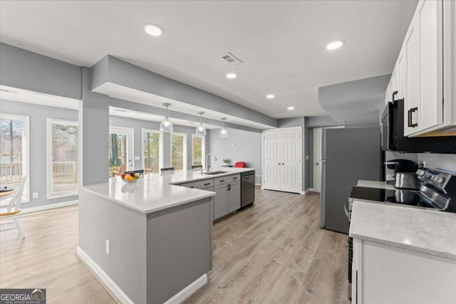 2878 Clearbrook Drive NE, Marietta, GA 30068