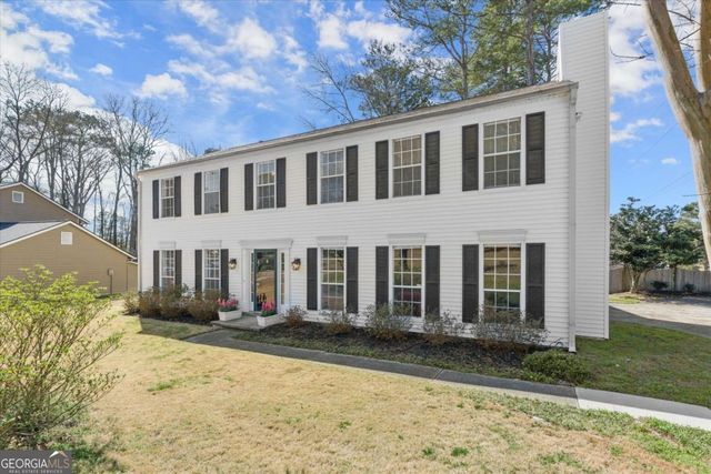 2878 Clearbrook Drive NE, Marietta, GA 30068