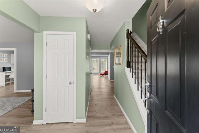 2878 Clearbrook Drive NE, Marietta, GA 30068