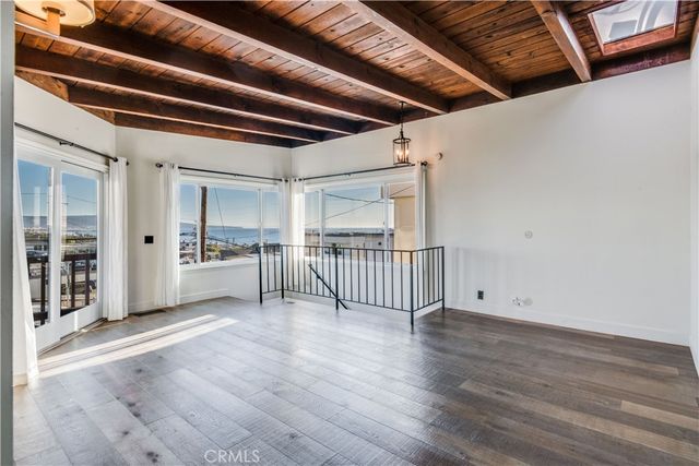 221 12th Place, Manhattan Beach, CA 90266