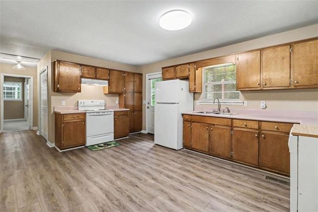 175 Gilley Road, Carrollton, GA 30116