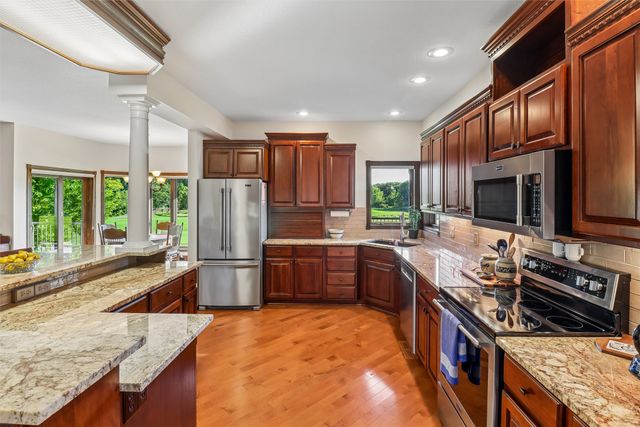 3418 NE Briarwood Drive, Ankeny, IA 50021