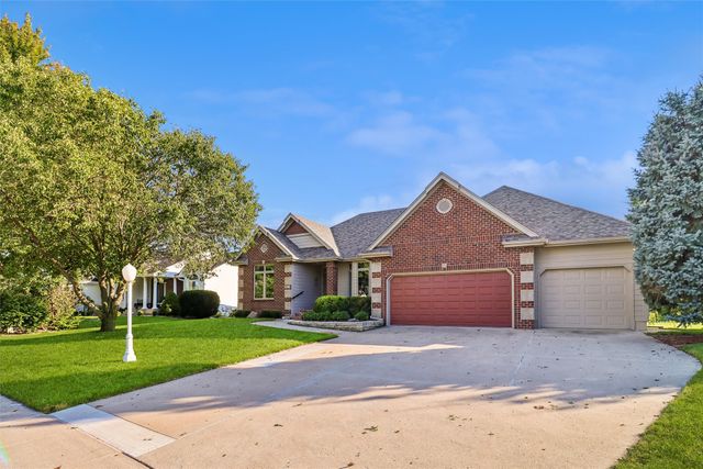 3418 NE Briarwood Drive, Ankeny, IA 50021